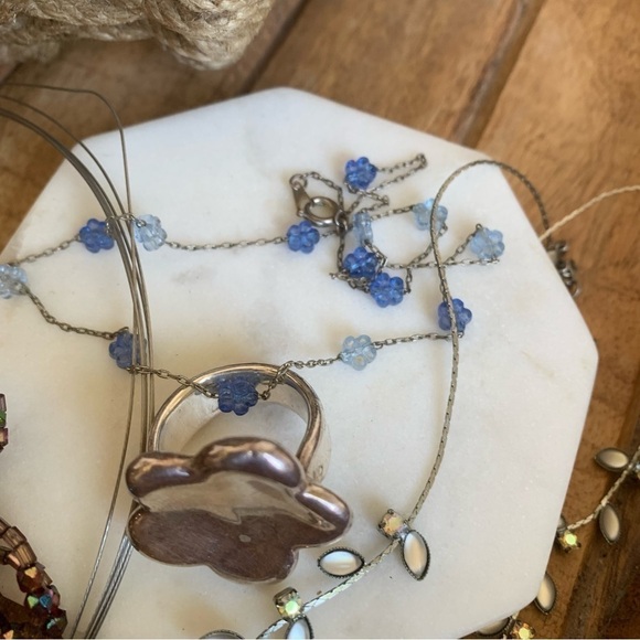 Flowers Fashion Jewelry Lot 7 Piece Necklaces, Earrings, Ring, Brooch - Picture 7 of 12